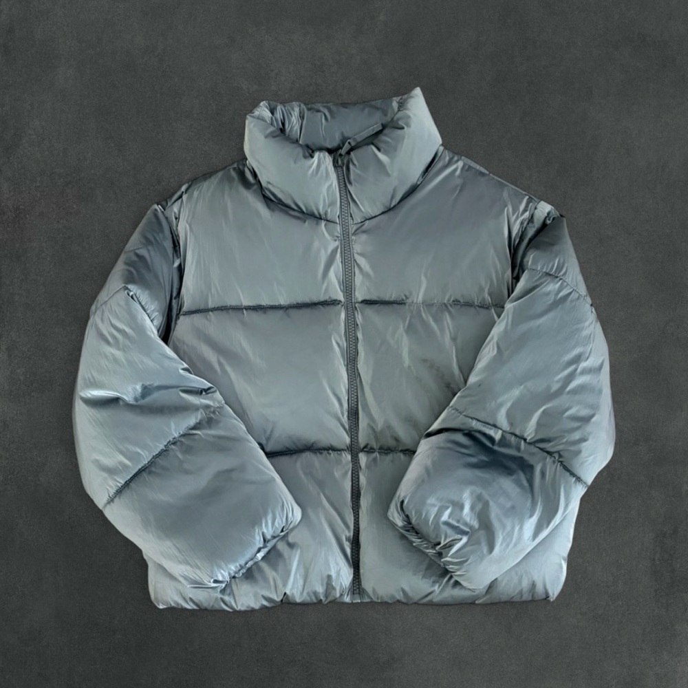 Old Navy Silver Puffer Jacket - Picture 2 of 5